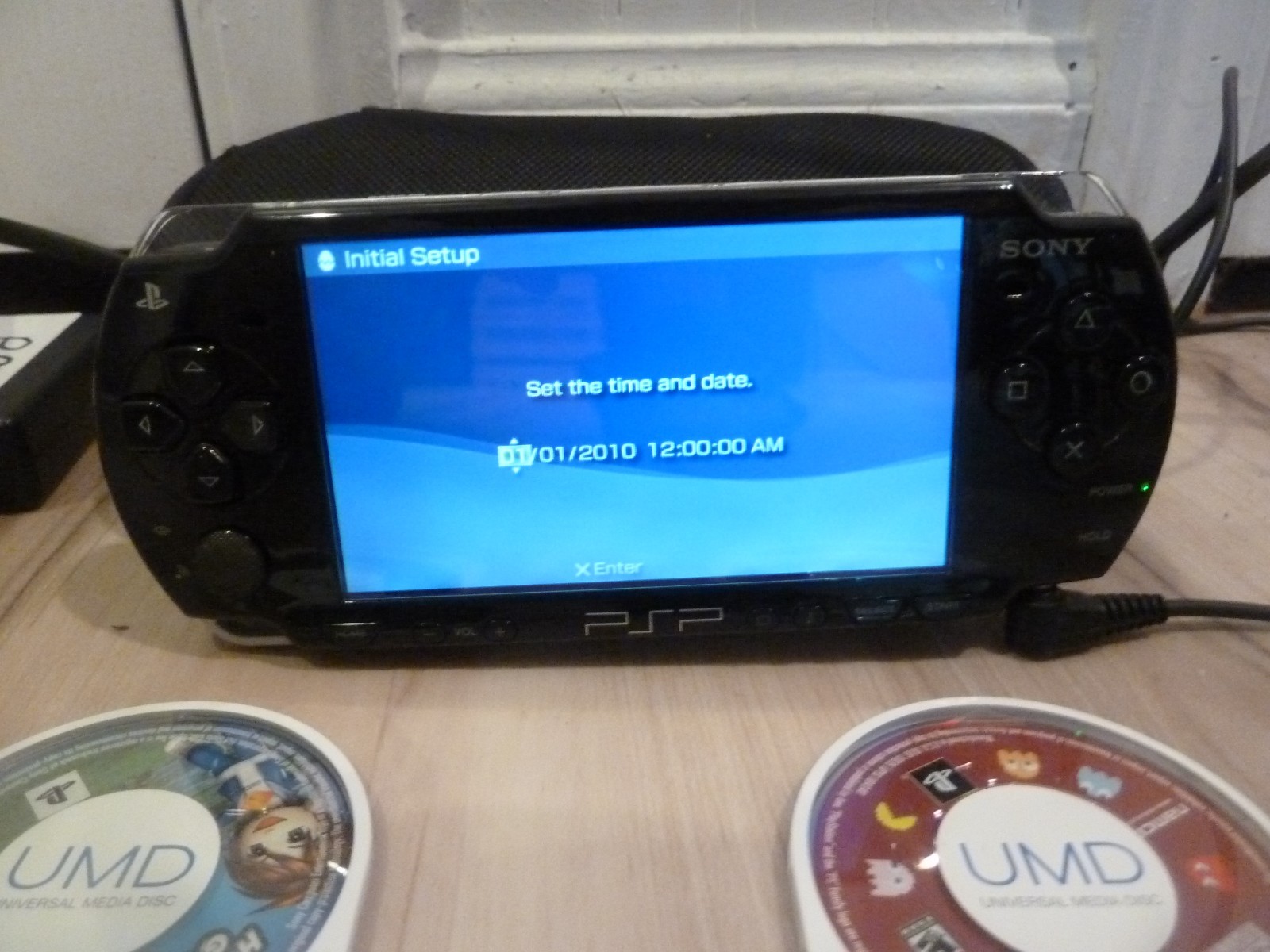 Sony PSP 2001 Black Console + battery, charger, games, carrying case PLEASE READ