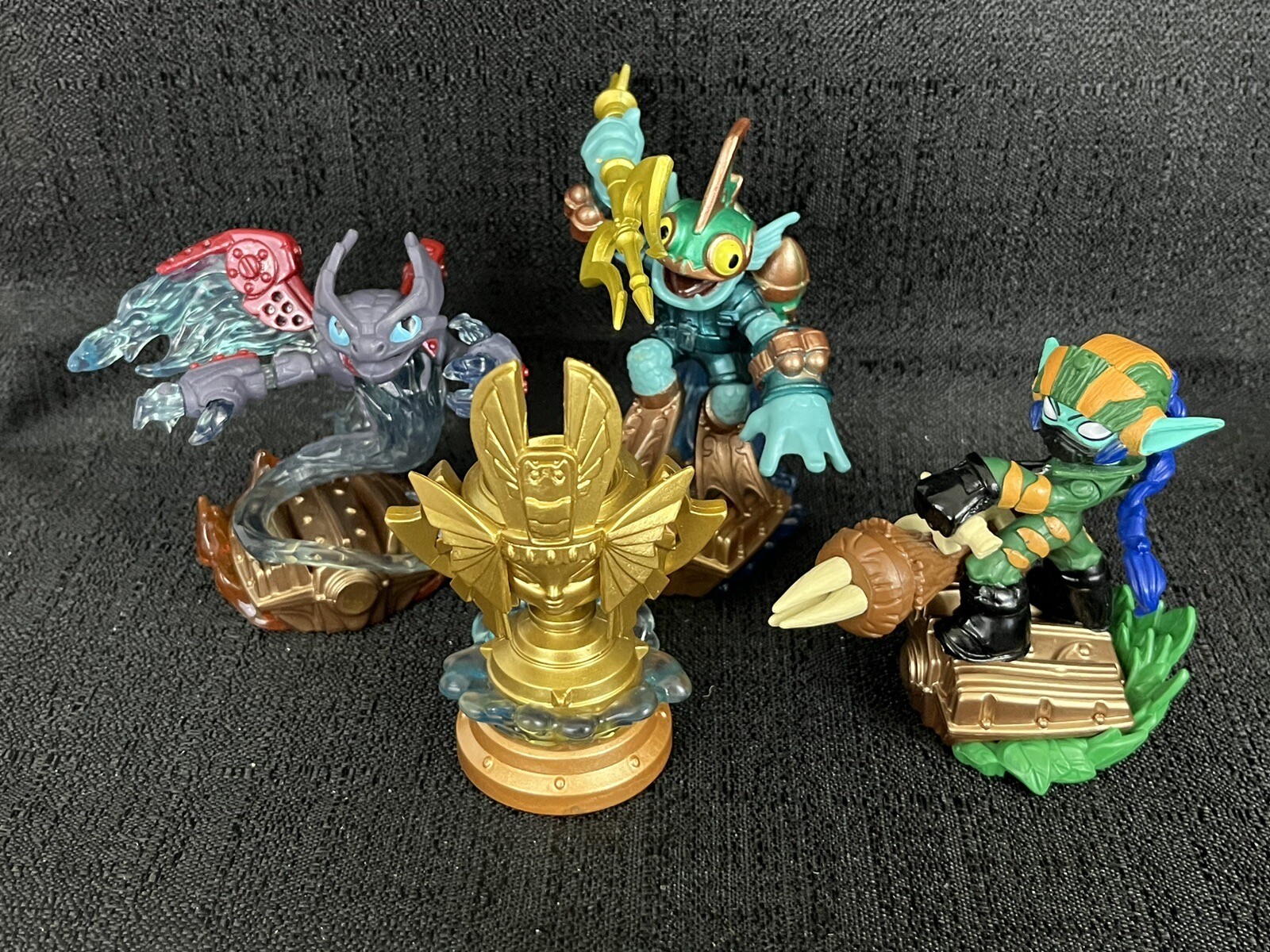 Skylanders SuperChargers Lot (3) Figures Plus Sea Trophy Spitfire Gill Grunt Elf
