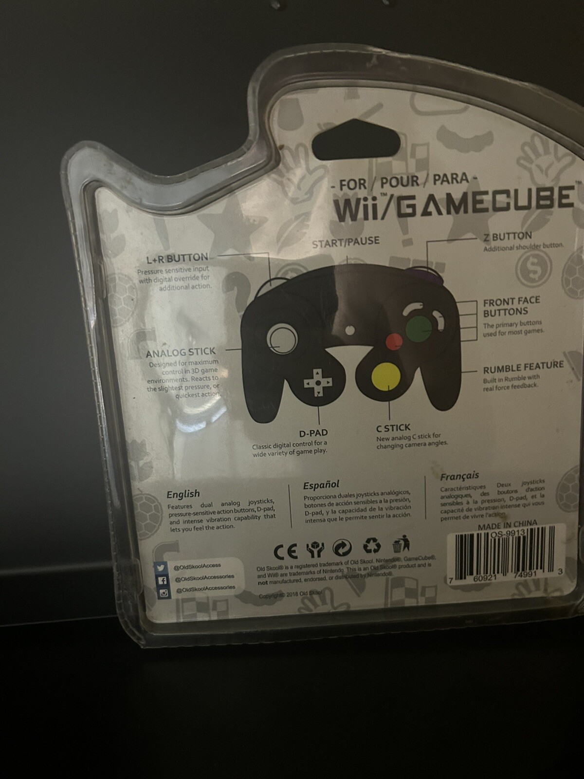 GameCube Old Skool Dual Analog Controller for Nintendo Game Cube and Wii – Black