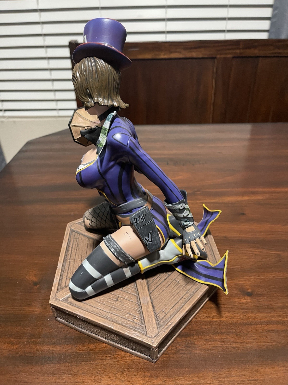 Borderlands 2 Mad Moxxi Collectible Statue #1519/5000