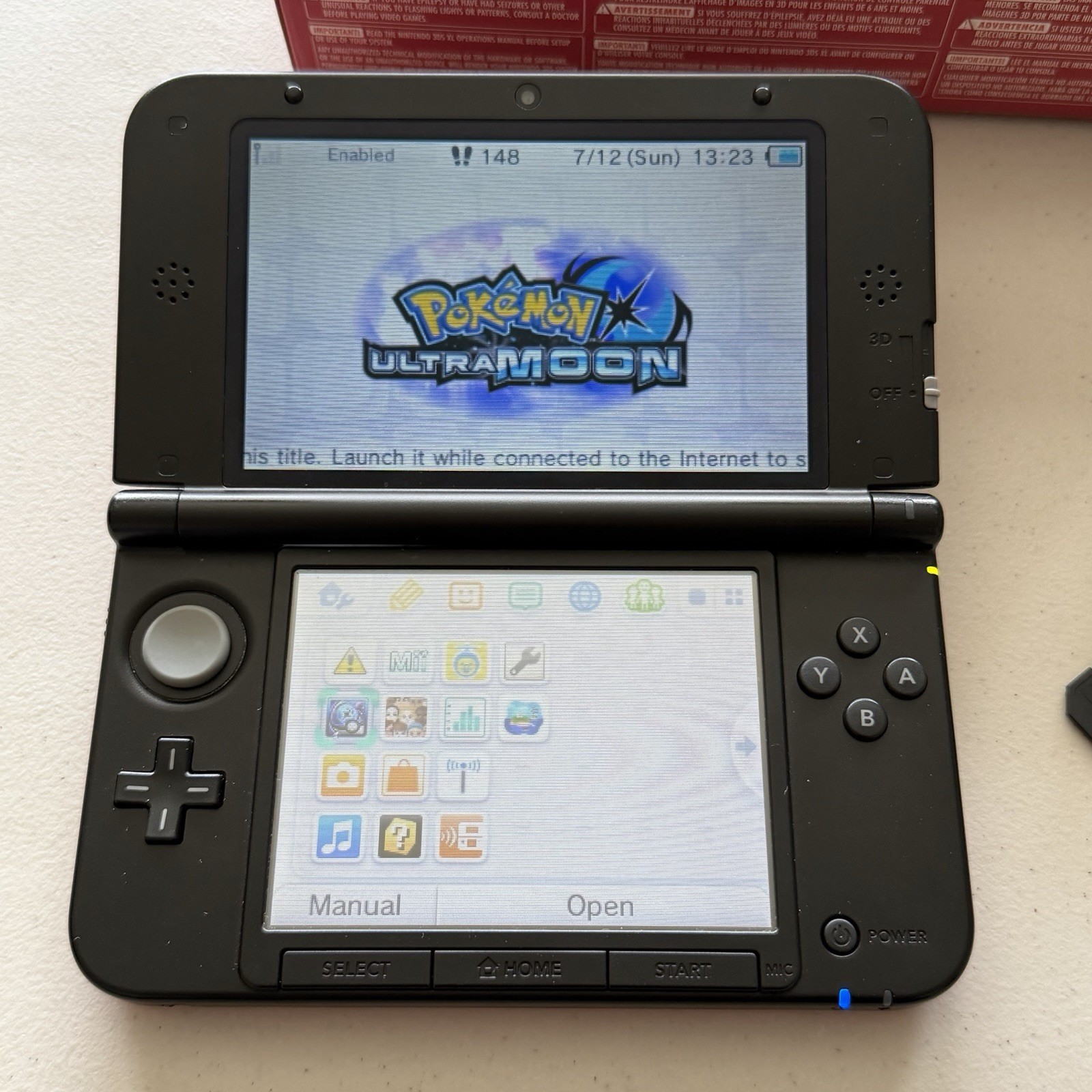 Nintendo 3DS XL Handheld Game Console Complete in Box Red/Black