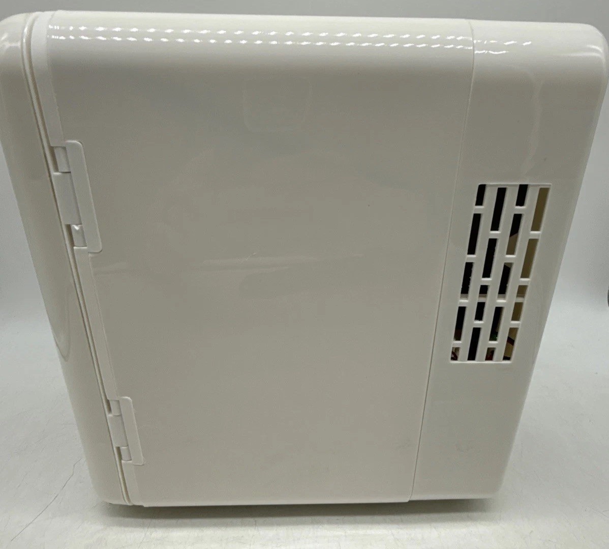 Call Of Duty Warzone Mini Fridge Activision White w/Graphic 6 Can-New Open Box