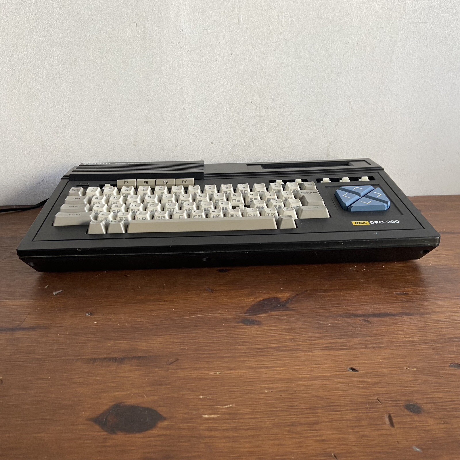 Talent Personal computer MSX DPC-200 Argentina RARE