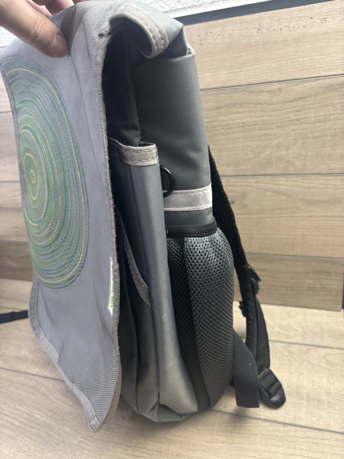 Xbox 360 Padded Nylon Gray Backpack Travel Case for Console, Games & Accessories