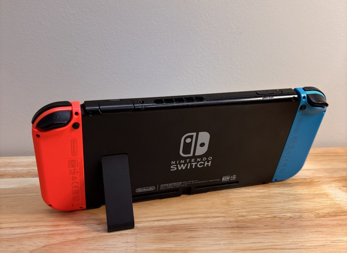 Nintendo Switch with Neon Blue and Neon Red Joy-Con (HAC-001-01) + GAMES!!!!