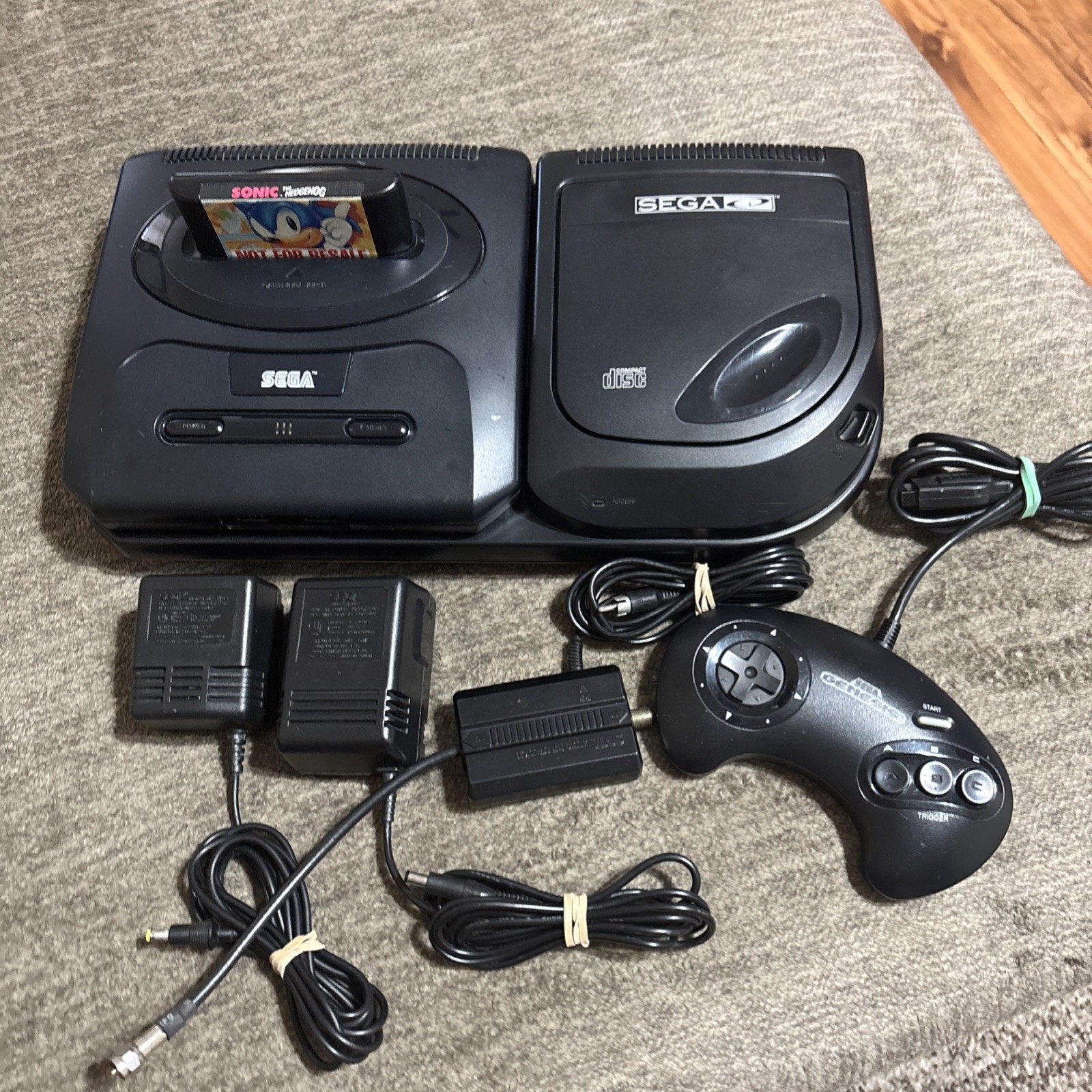 Sega CD Video Game System Console with 1 Controllers and Cords and game
