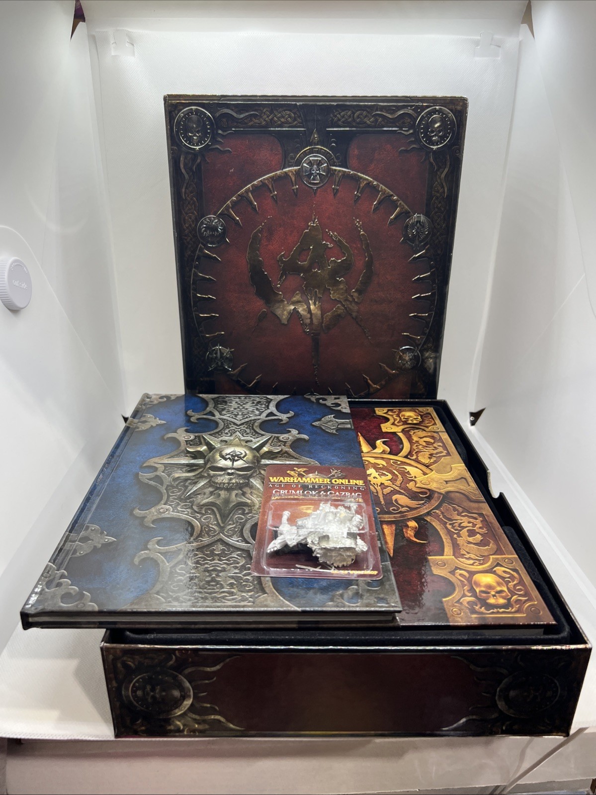 Warhammer Age of Reckoning Collectors Books & Grumlok Gazbag Figure Only NO GAME