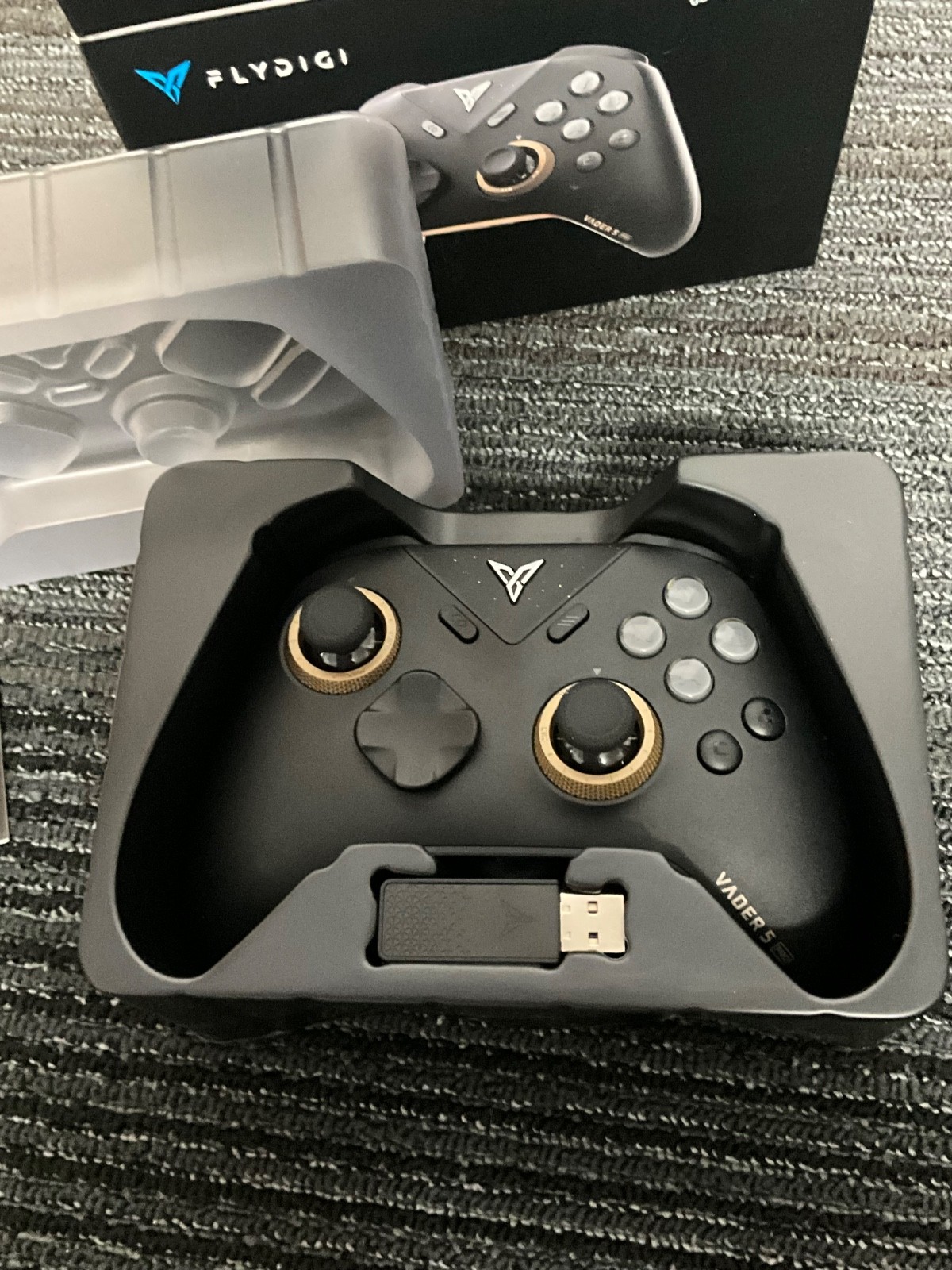 Open box FLYDIGI Vader 5 ProWireless Controller – PC/NS/Android/iOS native mode