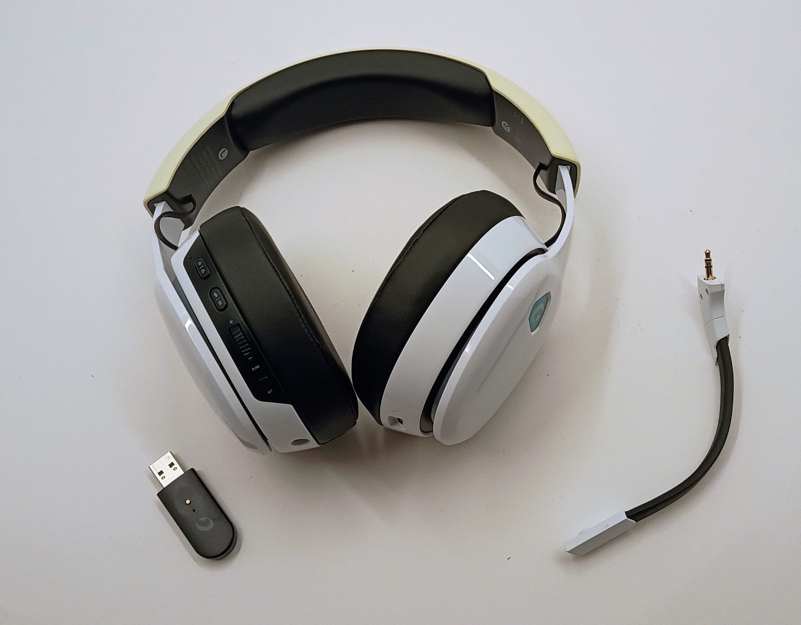 Wireless Gaming Headset White 2.4GHz + Bluetooth + Wired, TESTED WORKING,…