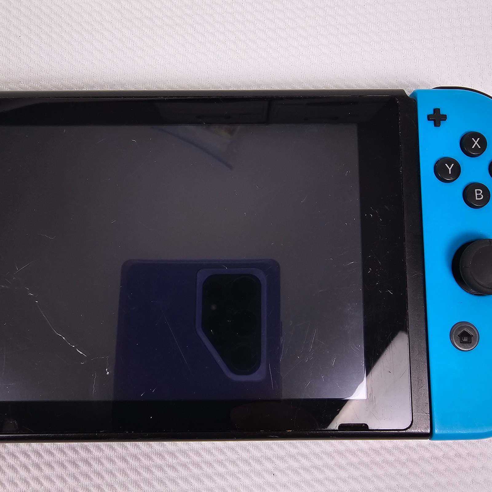Nintendo Switch Console w/ Dock & Neon Red/Blue Joy-Con, 32GB Wi-Fi 1080p READ