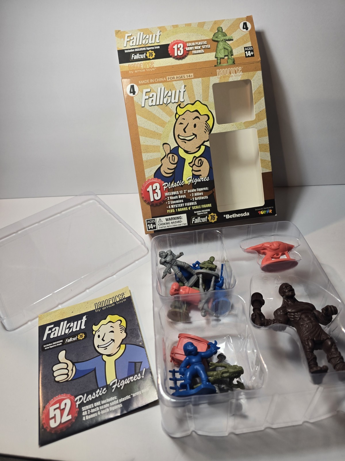 Fallout 76 #4 Nanoforce 13x Plastic Figures Bethesda Toynk