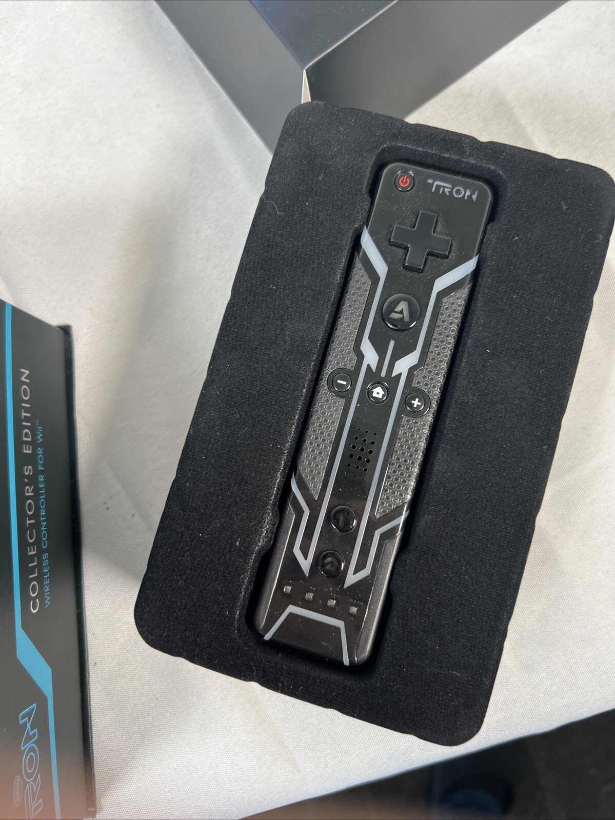 Disney Tron Wii Remote Collectors Edition #5663/20000 Rare