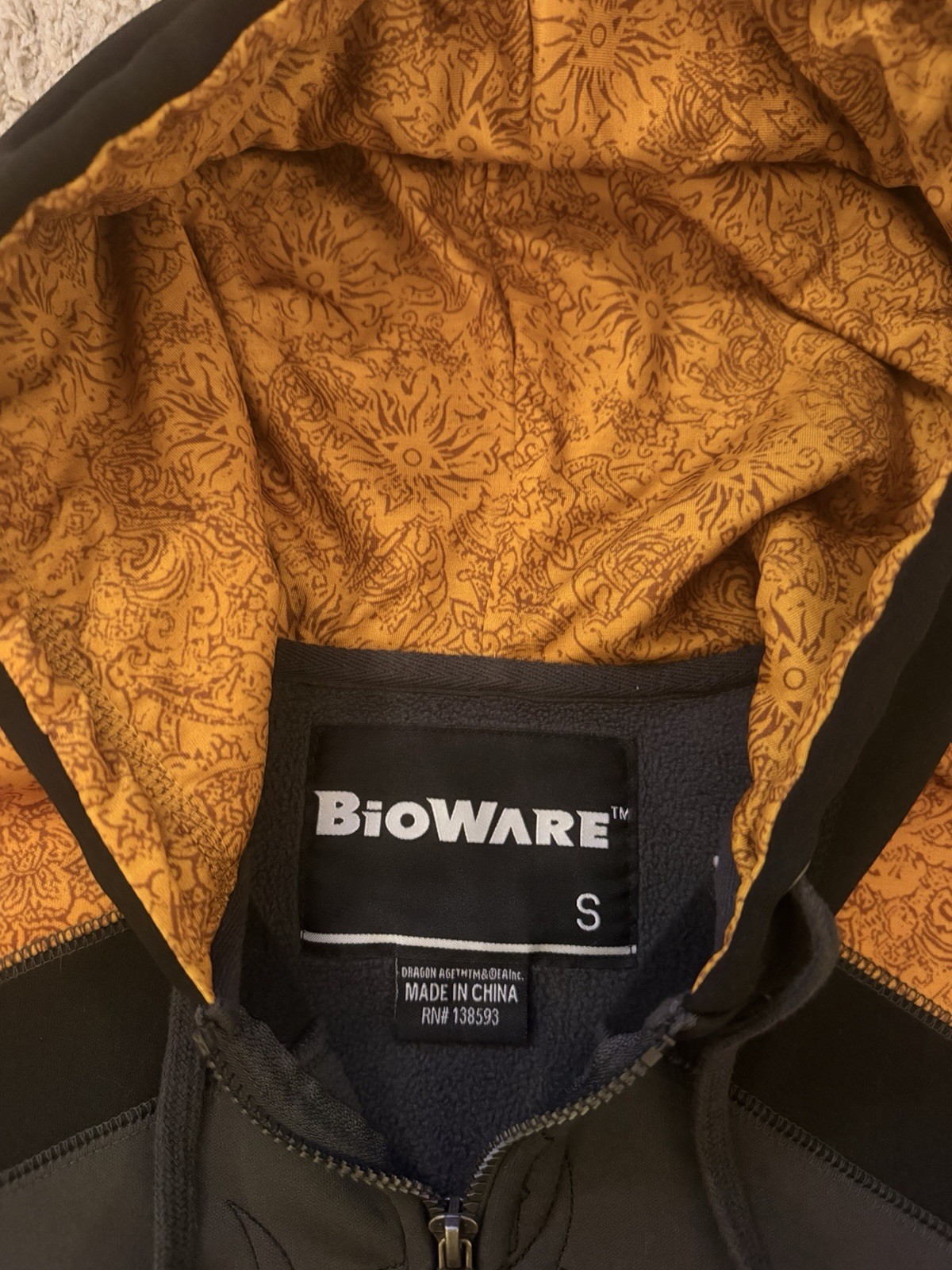 Dragon Age Inquisition BioWare Men M Size hoodie jacket NWOT