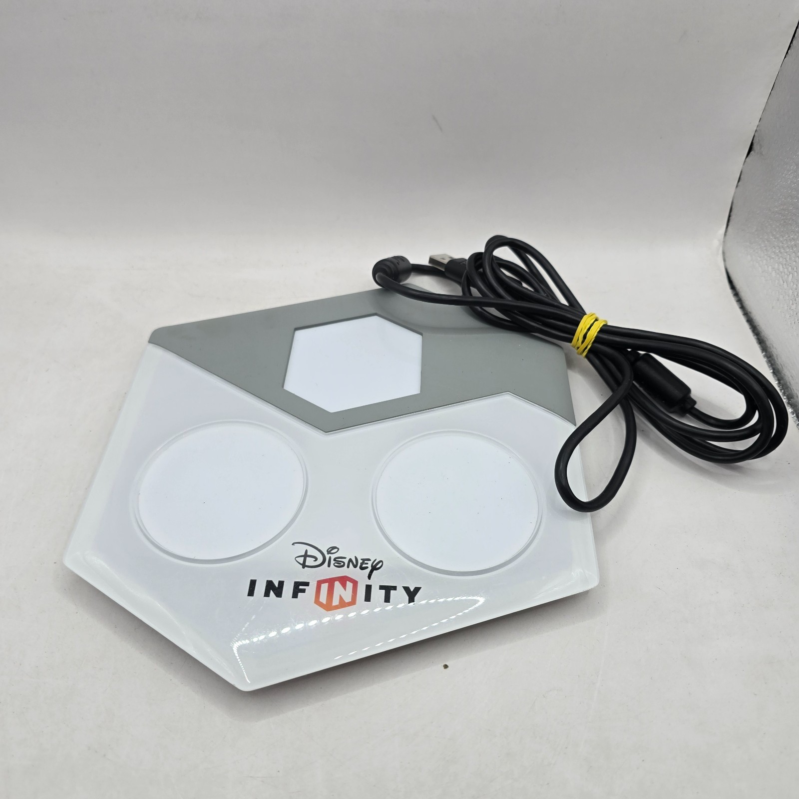 Disney Infinity 2.0 Edition With Portal and Four Figure Mix Lot Nintendo Wii U