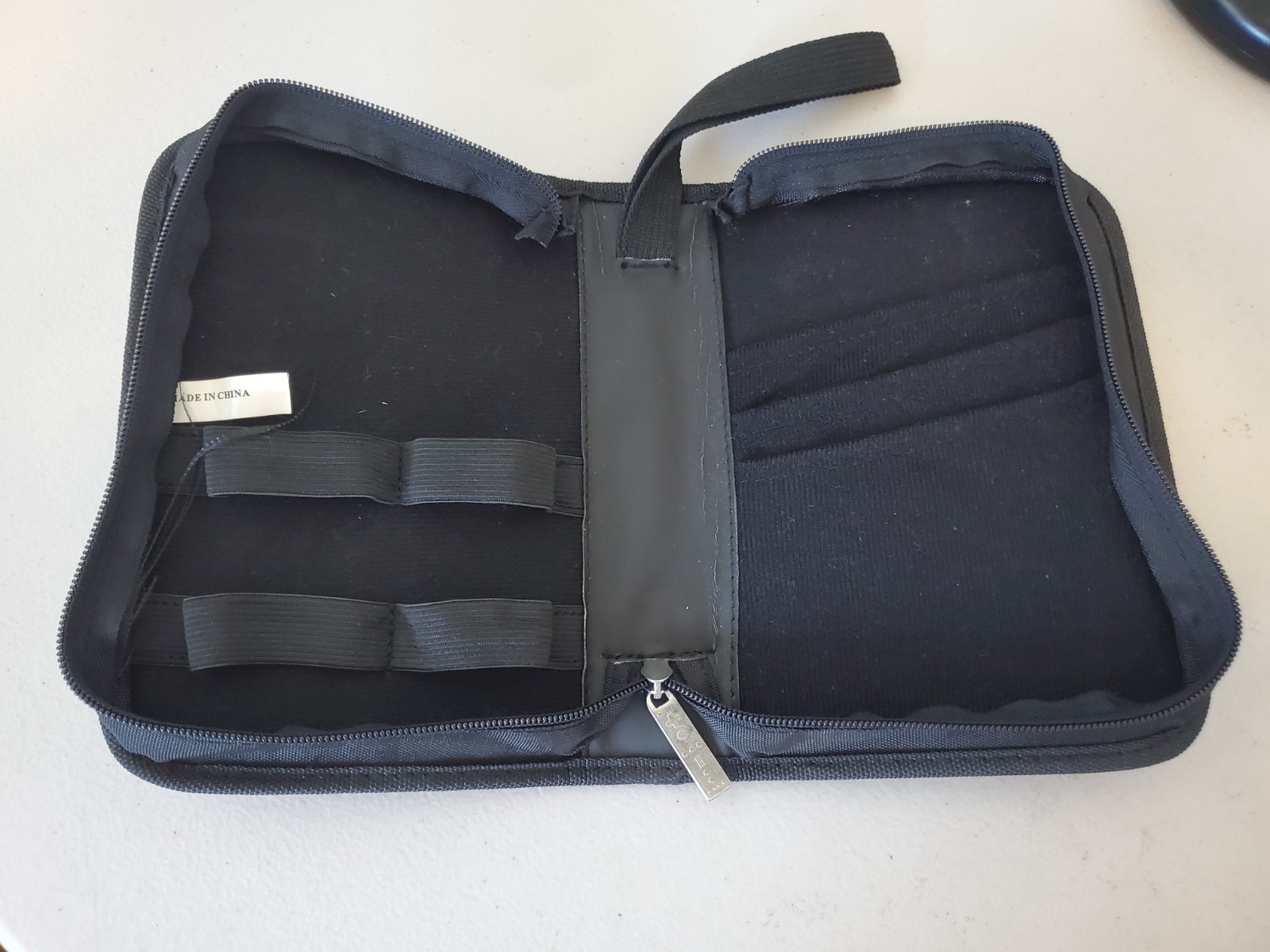 Nintendo Wii Padded Travel Storage Case for 2 Controllers + 3 Games (Black/Blue)