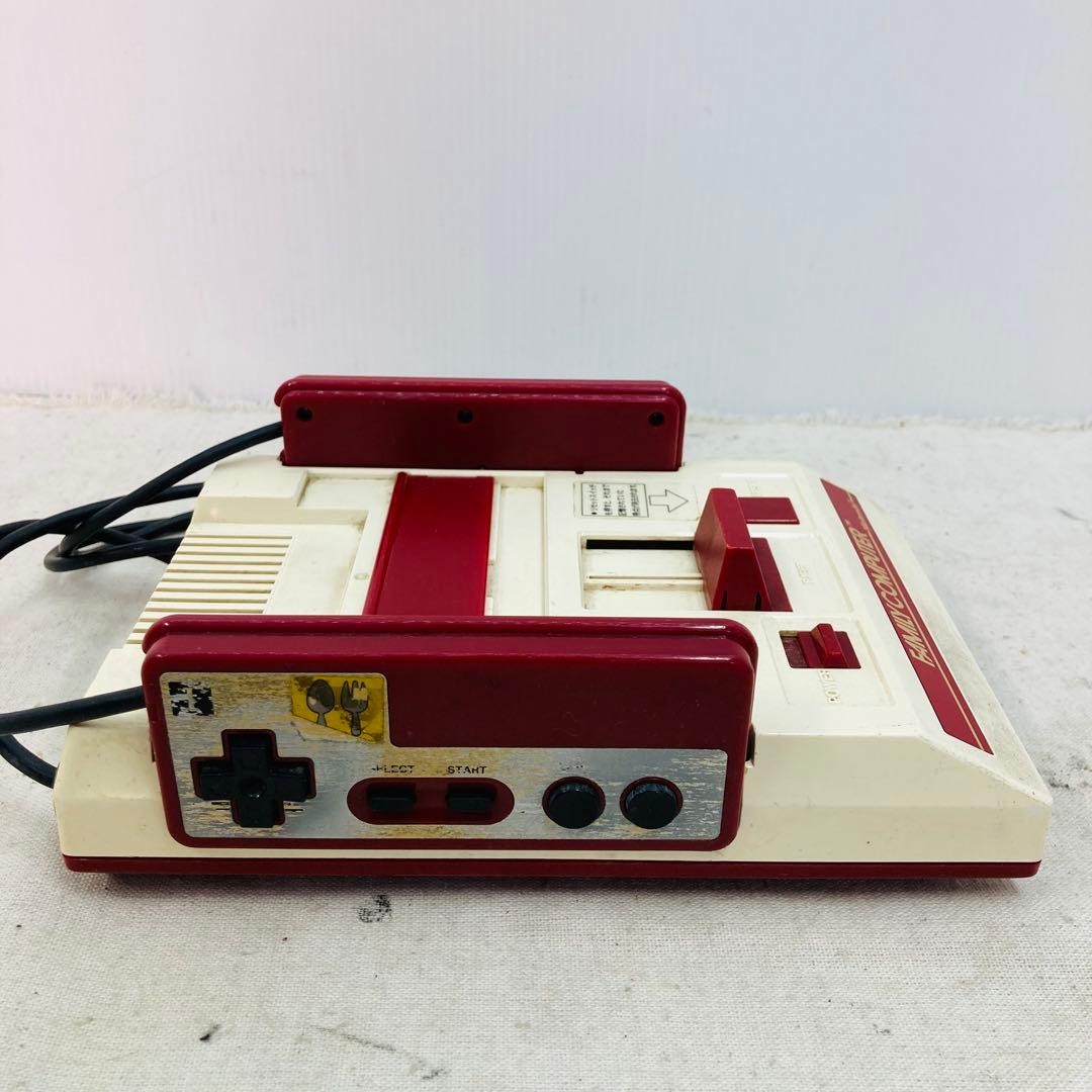 Nintendo HVC-001 Famicom Cassette Type Vintage Game Consoles A868