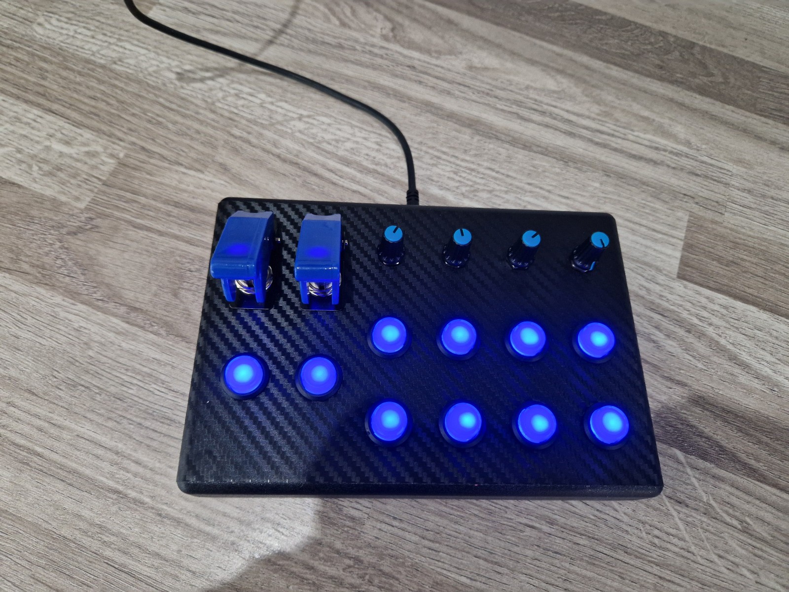 Button Box for PC/consoles sim racing/flight sim/ets2/farm sim, BLUE LEDS