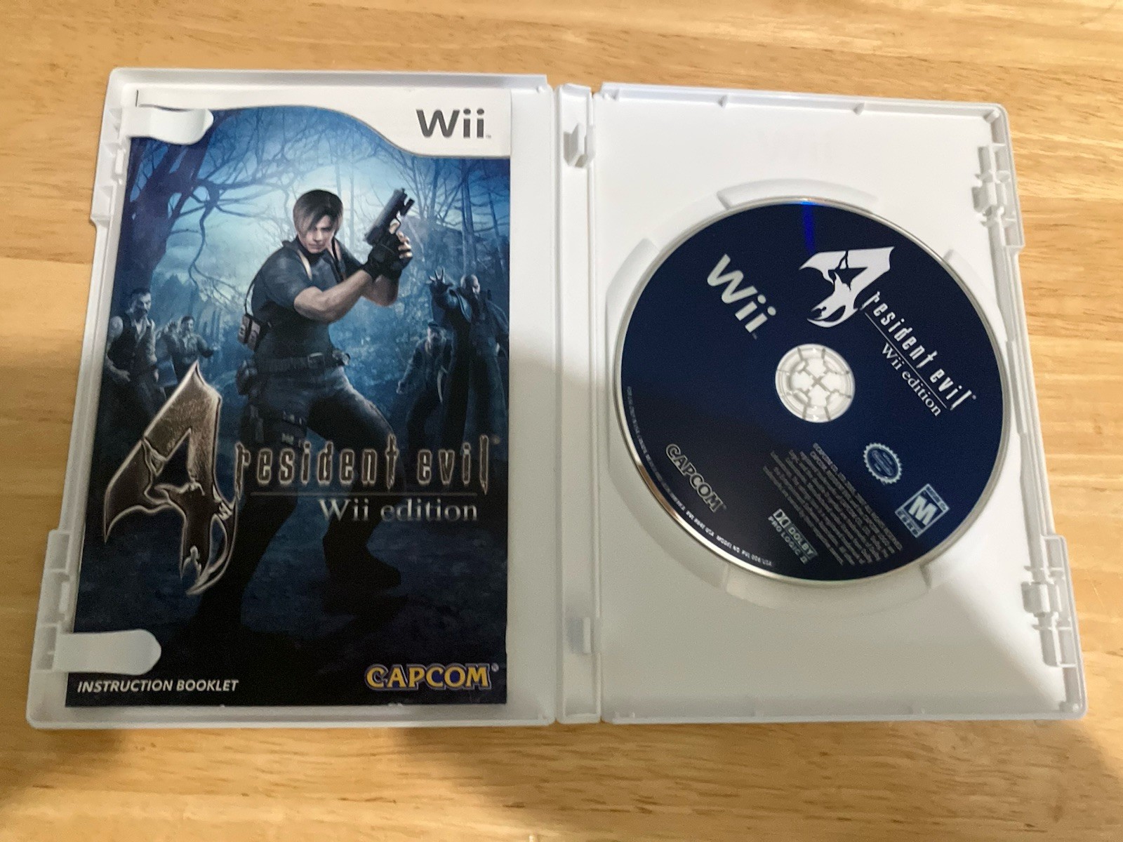 Resident Evil 4: Wii Edition Nintendo Wii CIB VG Condition