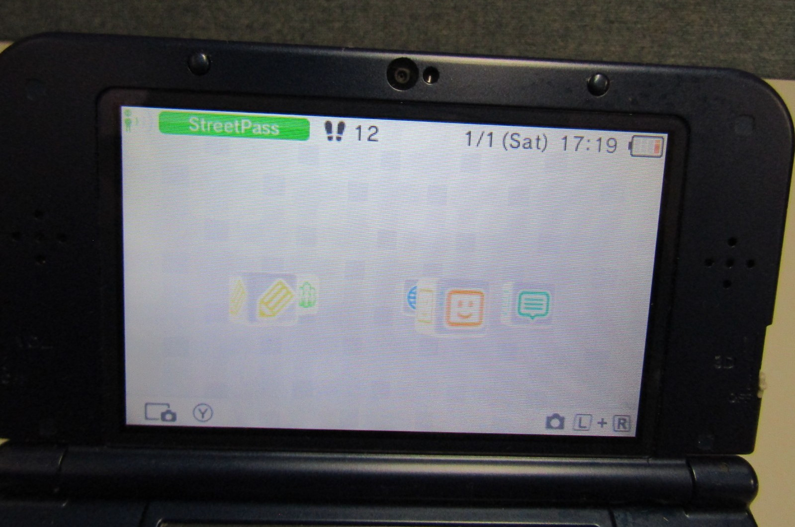 Nintendo 3DS XL Galaxy Purple Handheld Console RED-001 + charger ~ Tested Works