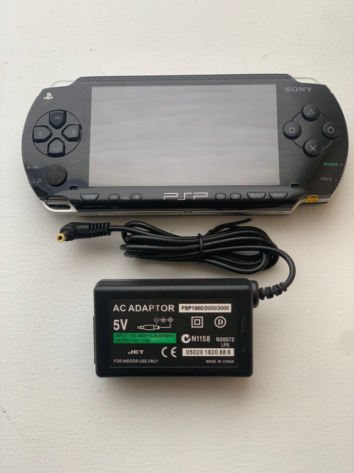 Sony PSP 1000 Black PlayStation + Charger Good Condition OEM Japan Import