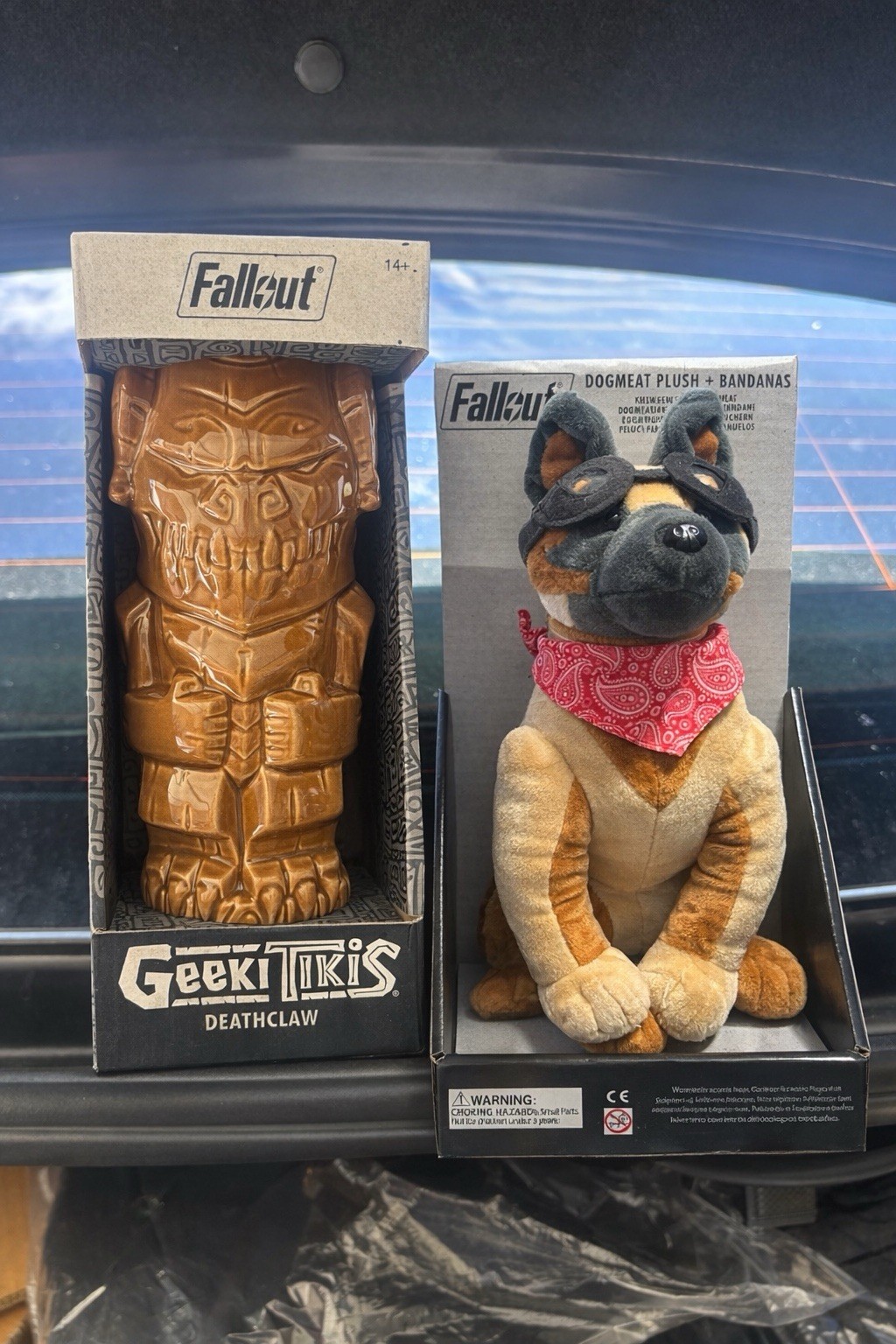 Deathclaw Mug and Dogmeat Plush Doll Bandanas Collectible bundle