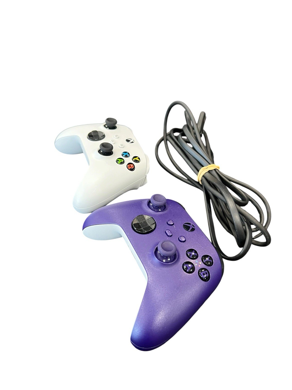 Xbox Series S Includes 2 Controllers and Cables