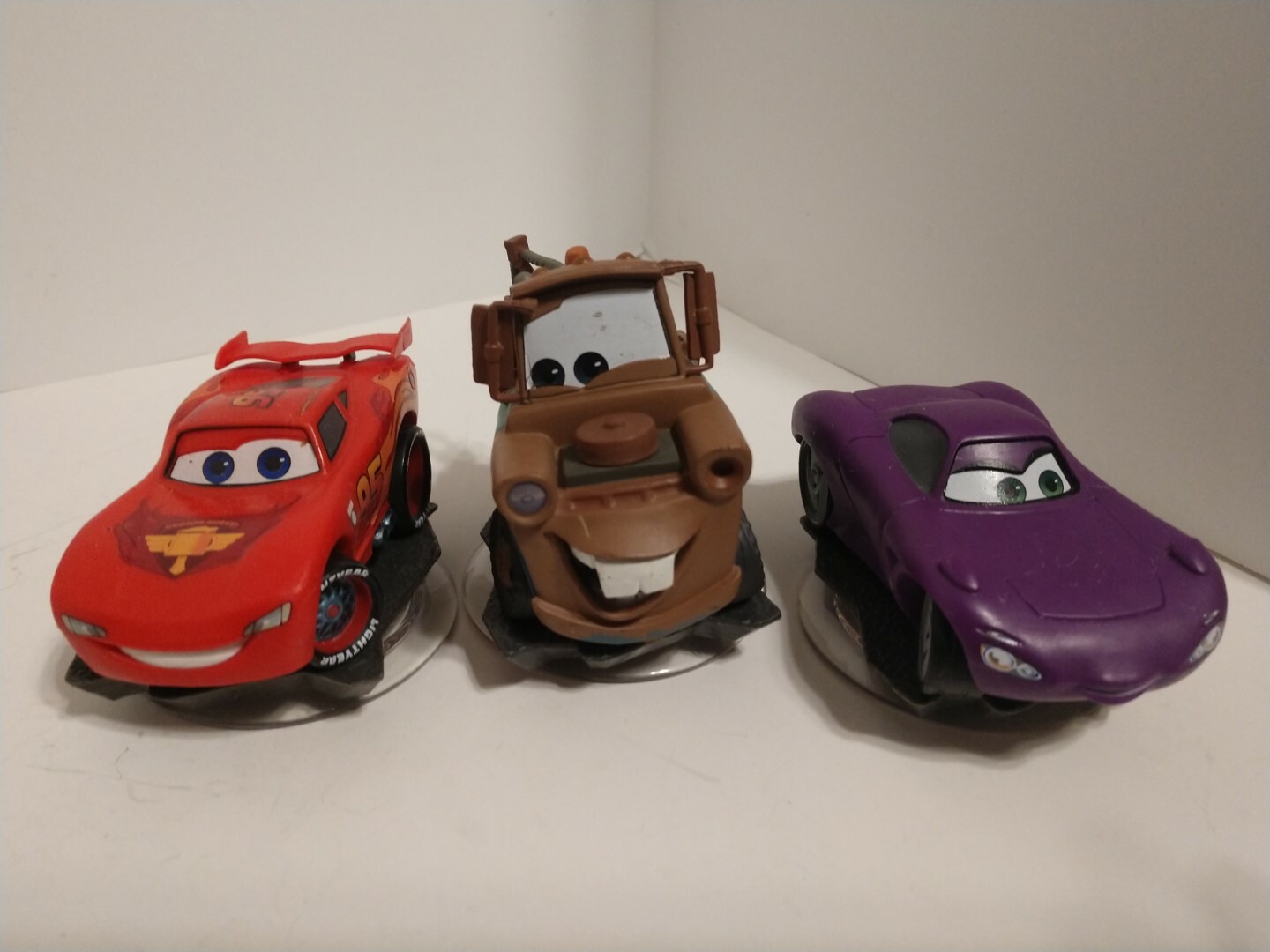 Disney INFINITY Characters & Power Discs Lot ~ 5 Figures, 4 Discs ~ Cars,Pirates