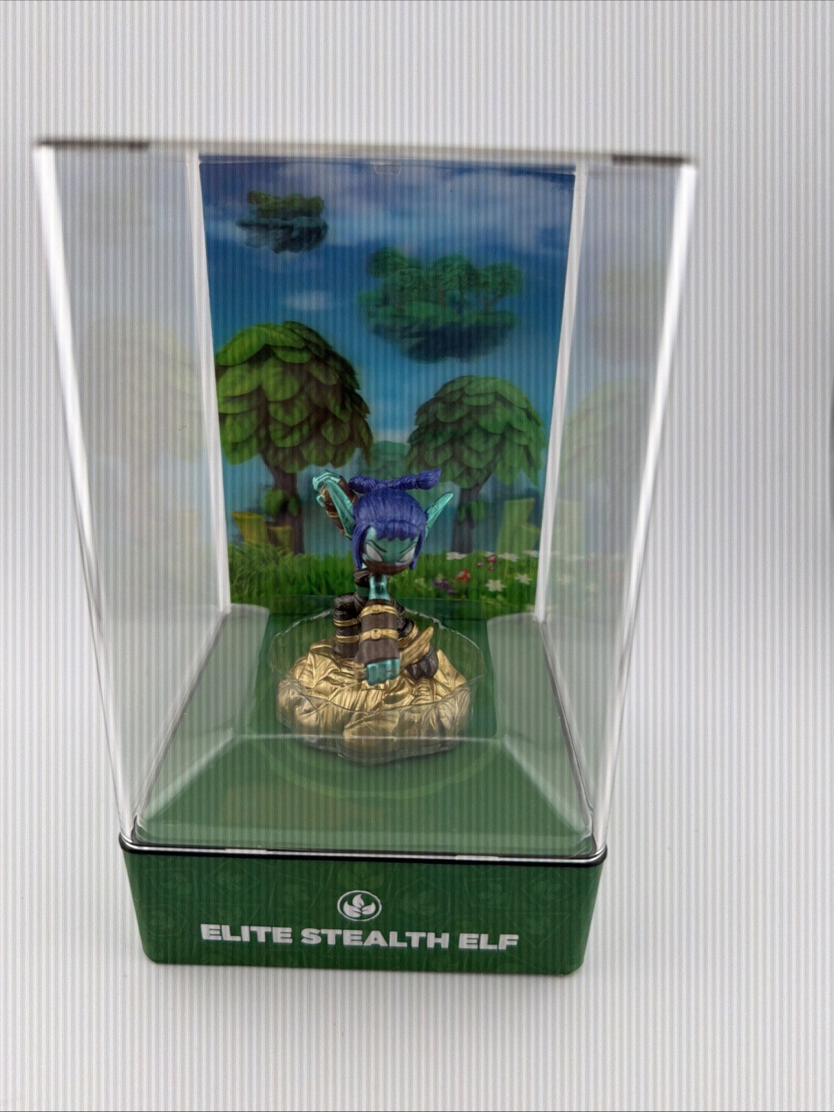 Skylanders Eon’s Elite Stealth Elf in Case