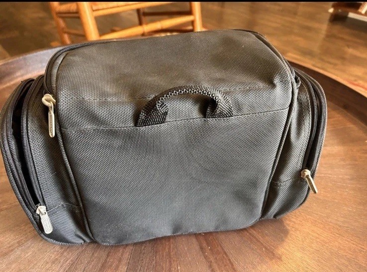 Official Genuine OEM Nintendo GameCube Game System Console Carry Case Travel Bag
