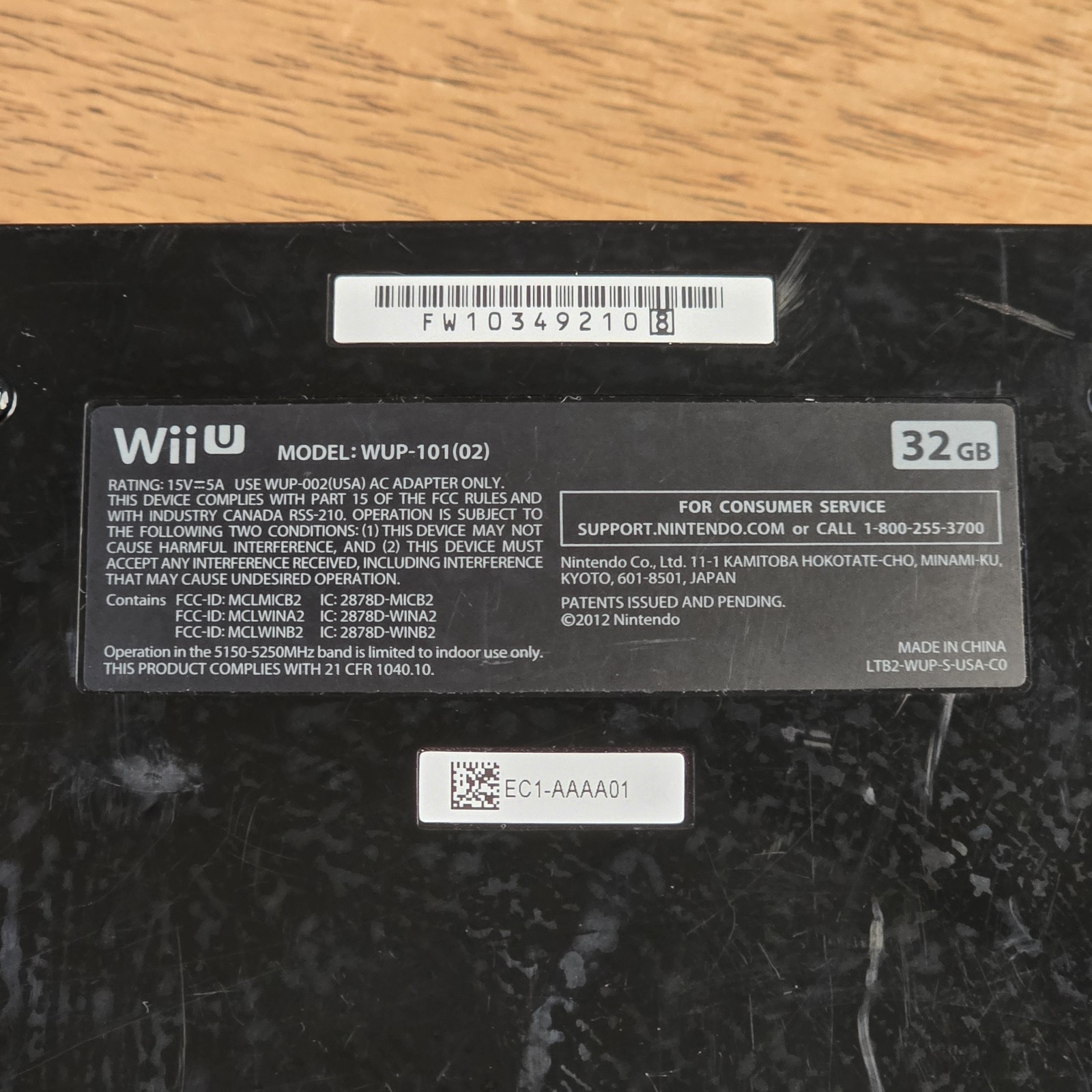 Nintendo Wii U 32GB Console Bundle GamePad Controller 8 Game Lot Mario Pokemon
