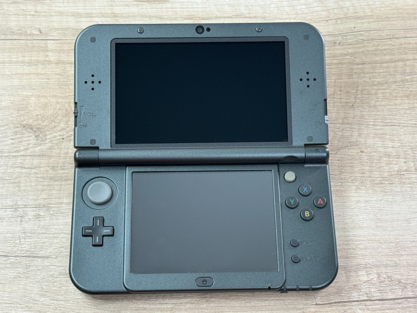 RANK B+ IPS Nintendo New 3DS XL Monster Hunter 4G Console IPS Screen TOP D7021
