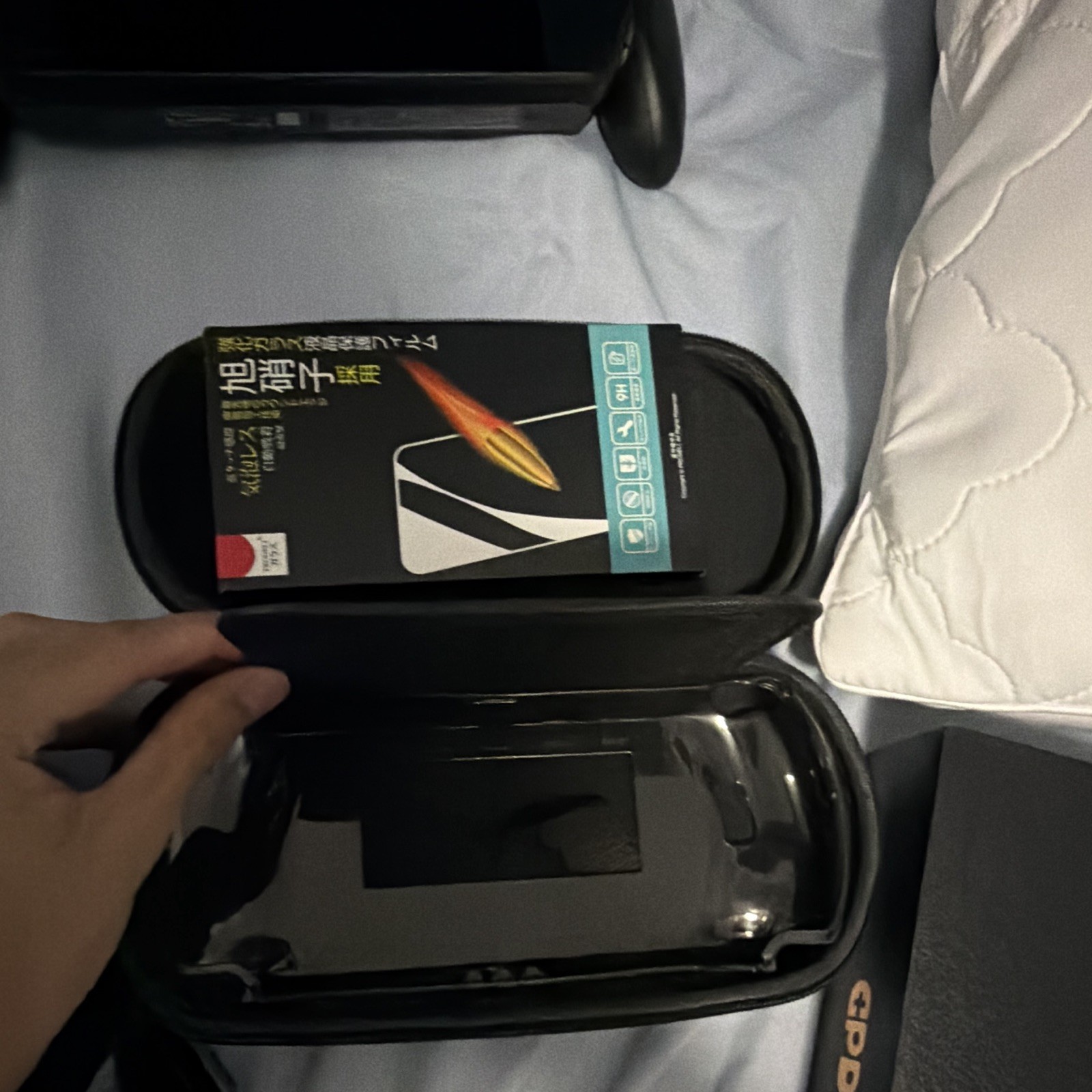 GPD WIN 4 Ryzen 7 8840U 32GB DDR5 w/ 1TB
