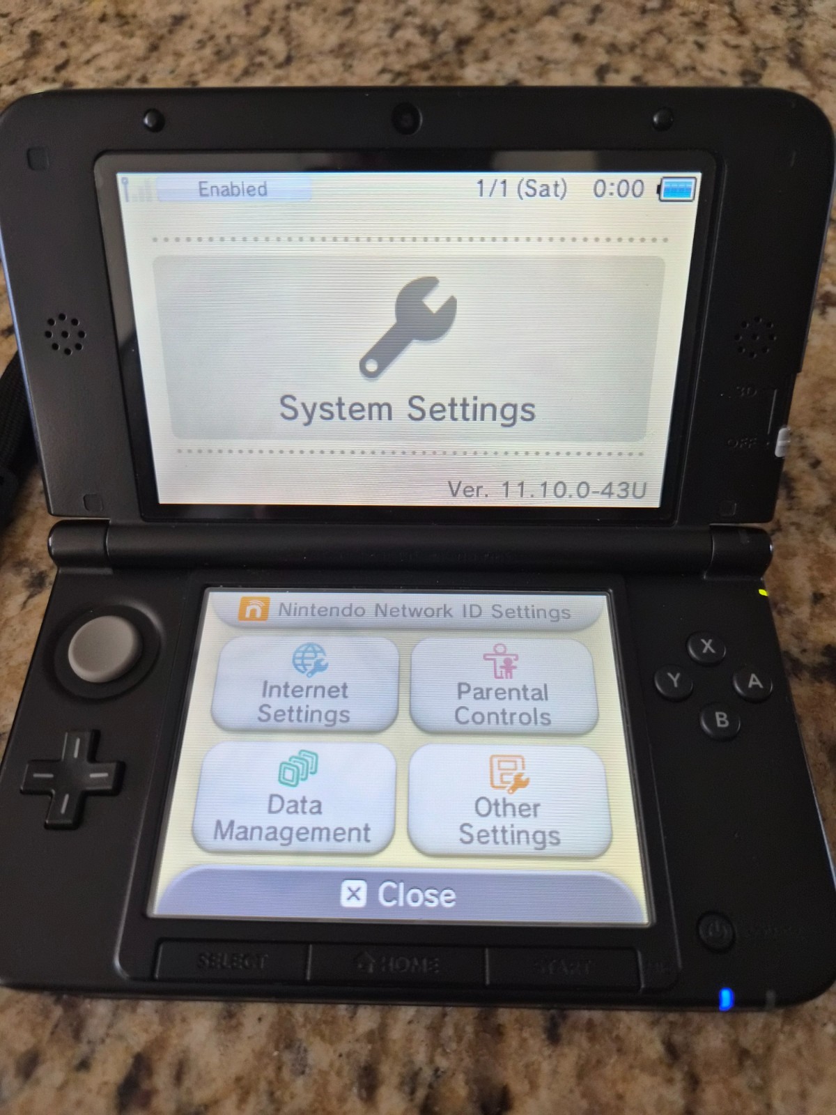 Nintendo 3DS XL Blue Black Handheld Console System SPR-001 Tested