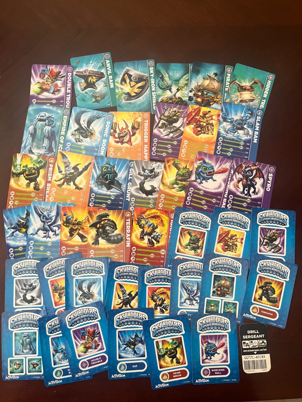 LARGE SKYLANDERS LOT: 40+Figures, 4 Vehicles, Items, Card/Stickers,PORTAL/GAMES!