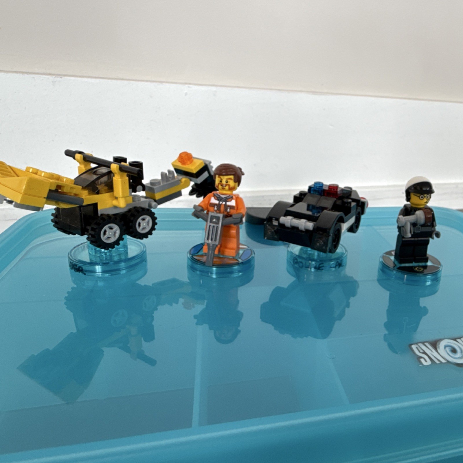LEGO Dimensions Emmet Bad Cop Character Figure Pack Interchangeable Parts