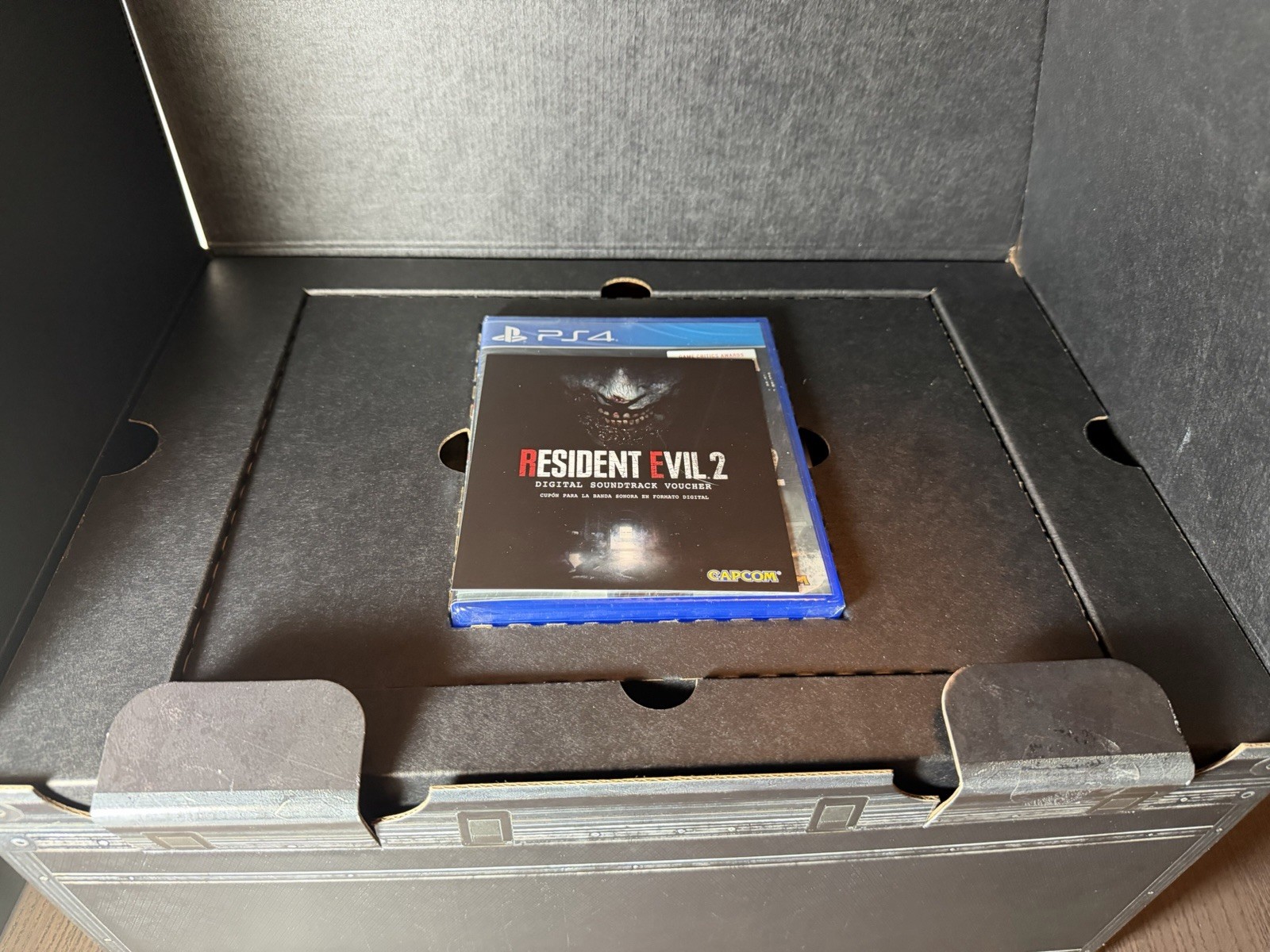 Resident Evil 2 – Gamestop Exclusive Collector’s Edition (Playstation 4 PS4)