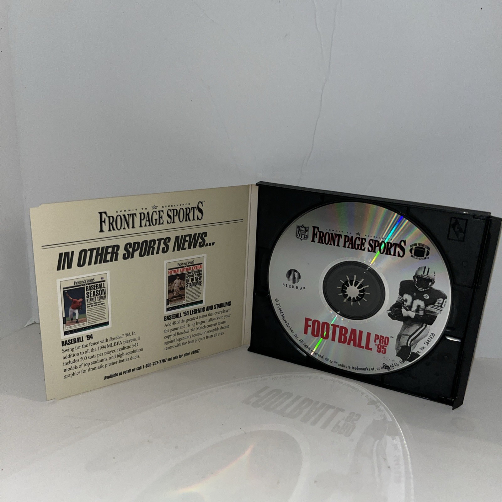 Front Page Sports Football Pro 95 Hits The Gridiron PC CD-Rom 1995 Computer Game