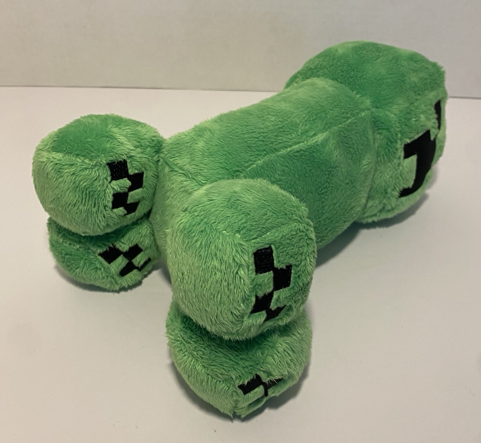 Mojang Jinx Minecraft Creeper Green Stuffed Toy Plush 10.5”