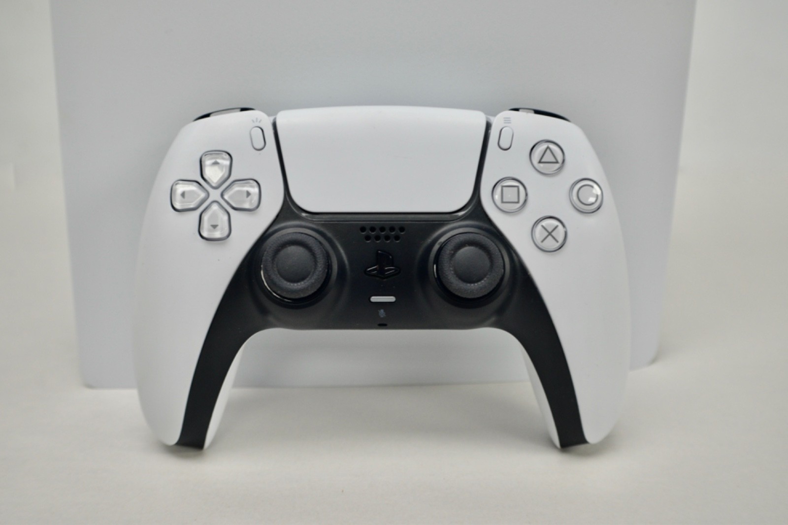 Sony PlayStation 5 Slim Blu-Ray Disk Edition 1TB Gaming Console – White CFI-2015