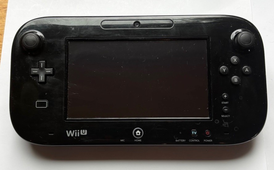 Nintendo Wii U 32GB Deluxe Console w/GamePad, Sensor Bar, Charger Dock, & Cables
