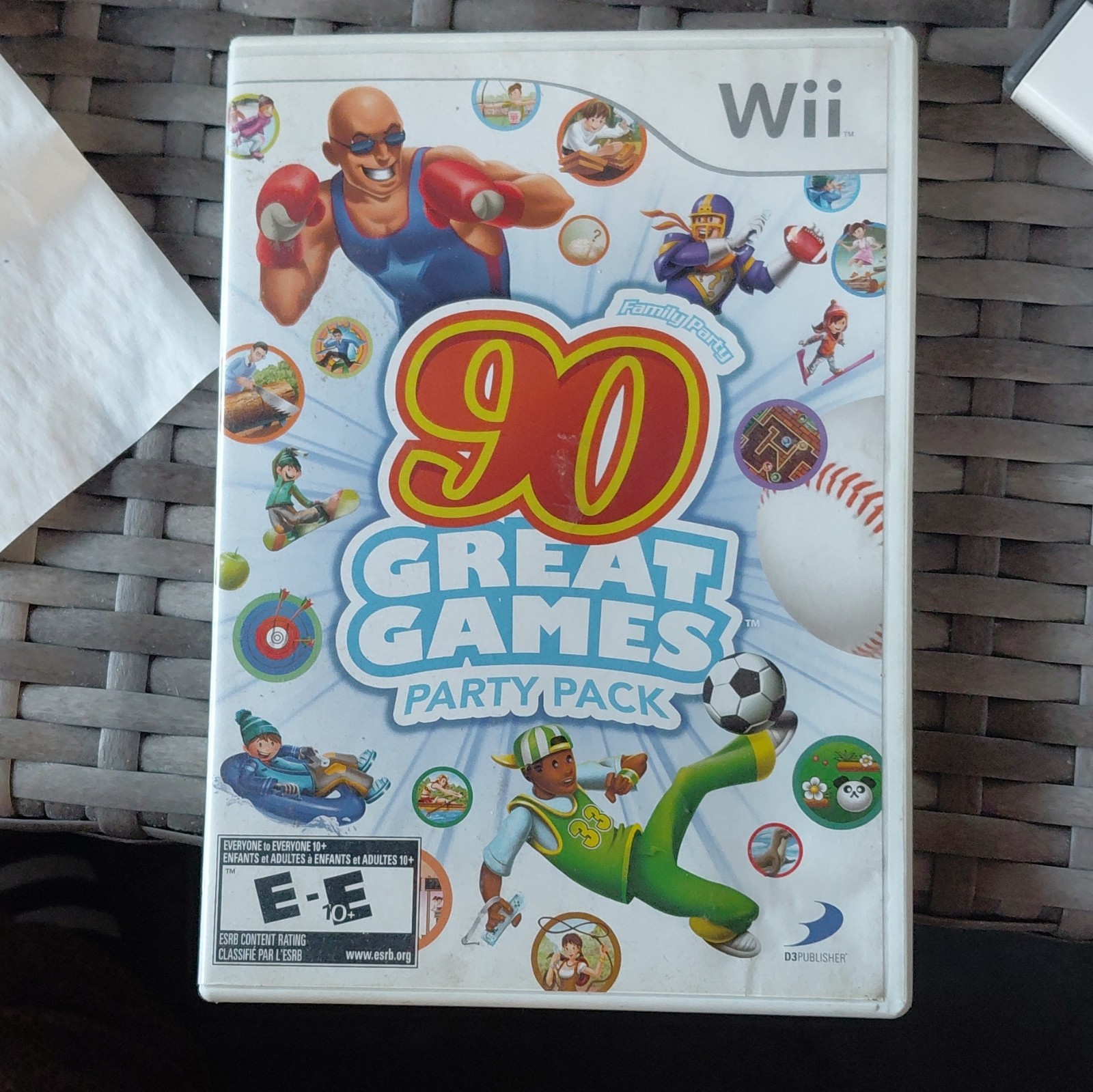 D3Publisher Family Party: 90 Great Games Party Pack (Wii) E10+ NTSC 2009