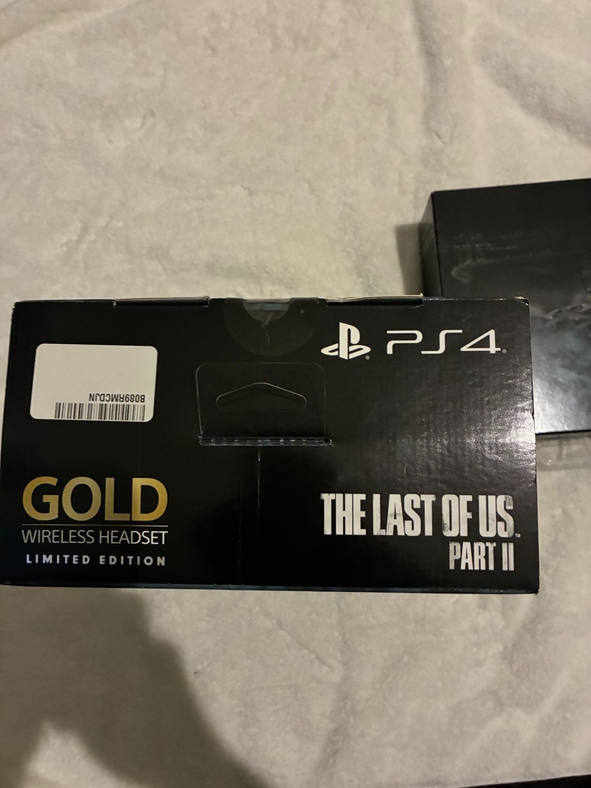 PS4 The Last of Us Part II Limited Edition Controller & Gold Headset