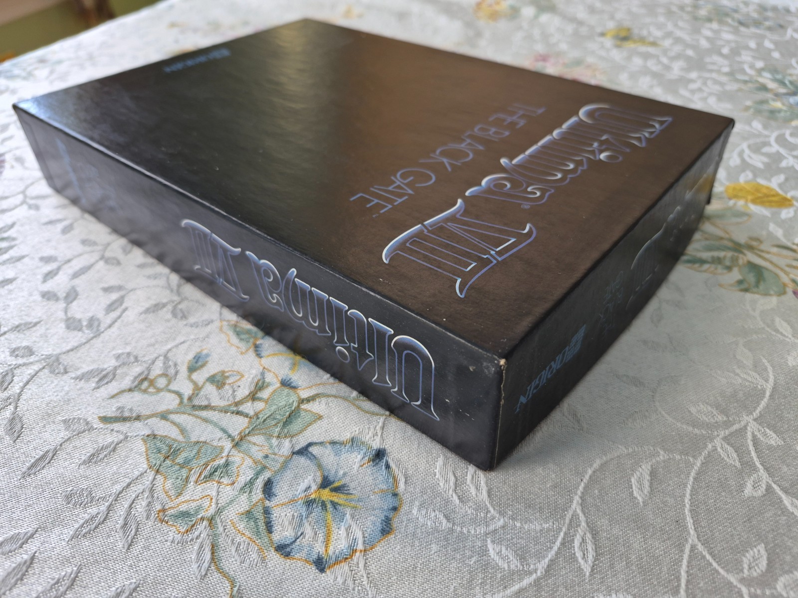 Ultima VII The Black Gate big box 3.5 1991, cloth map, all manuals
