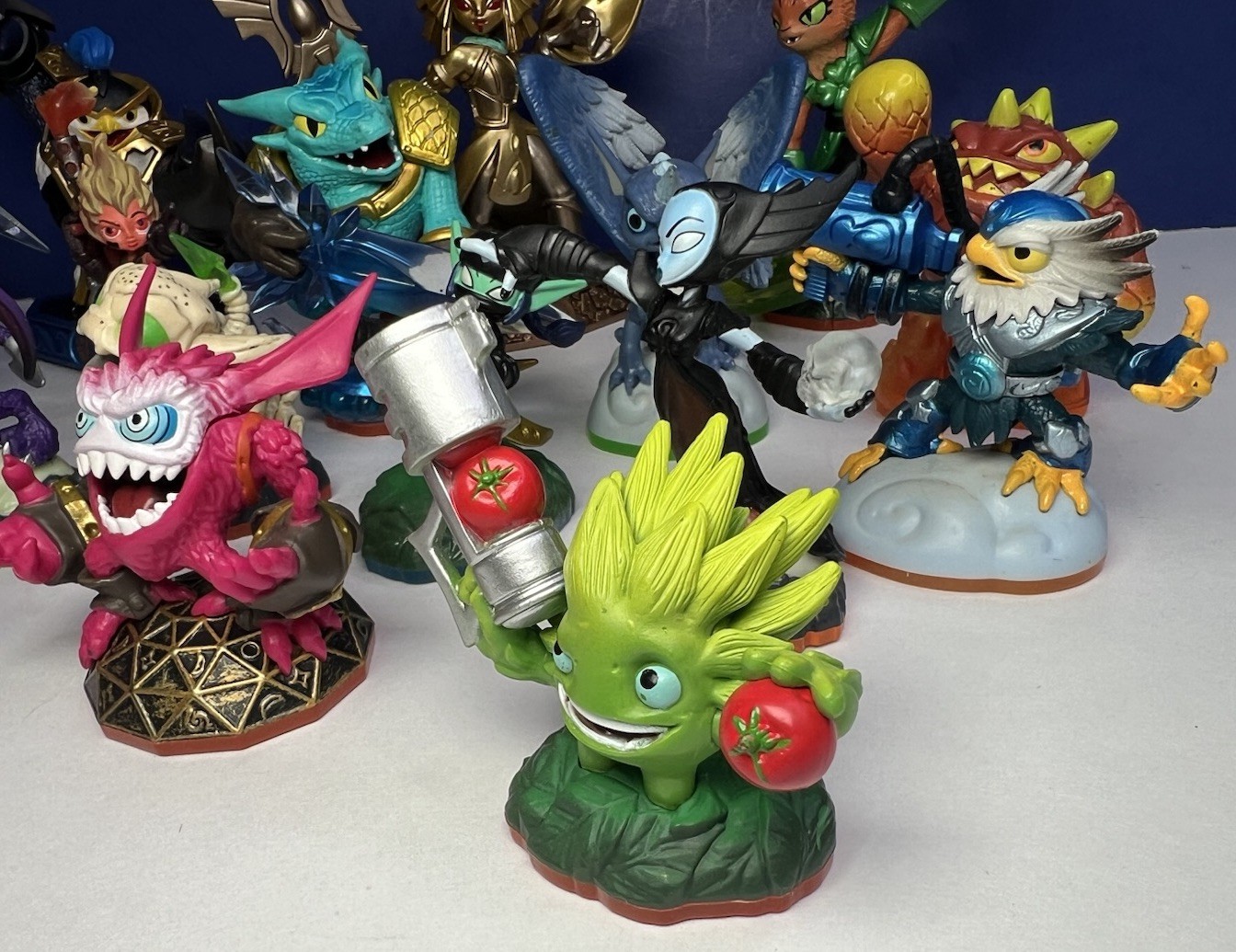 Skylanders Mixed Lot of 17 Figures Trap Team Spyros Food Fight Activision VGC
