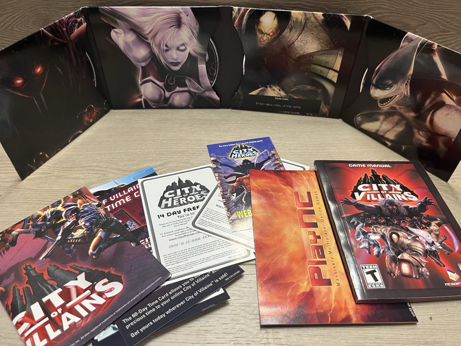 City of Villains NCsoft PC Collector’s Edition Manual Figurine Card Inserts