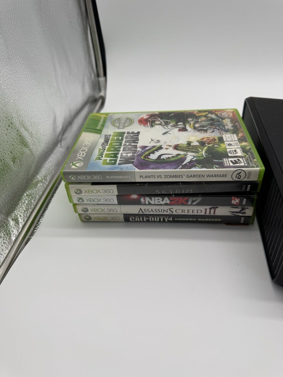 Microsoft Xbox 360 Slim 320GB Console Bundle Tested Working