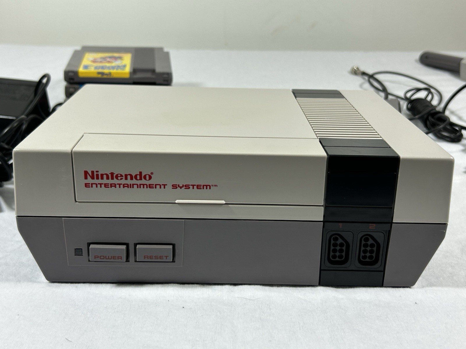 Nintendo Entertainment System NES-001 Console NES Set Bundle 4 Games Tested