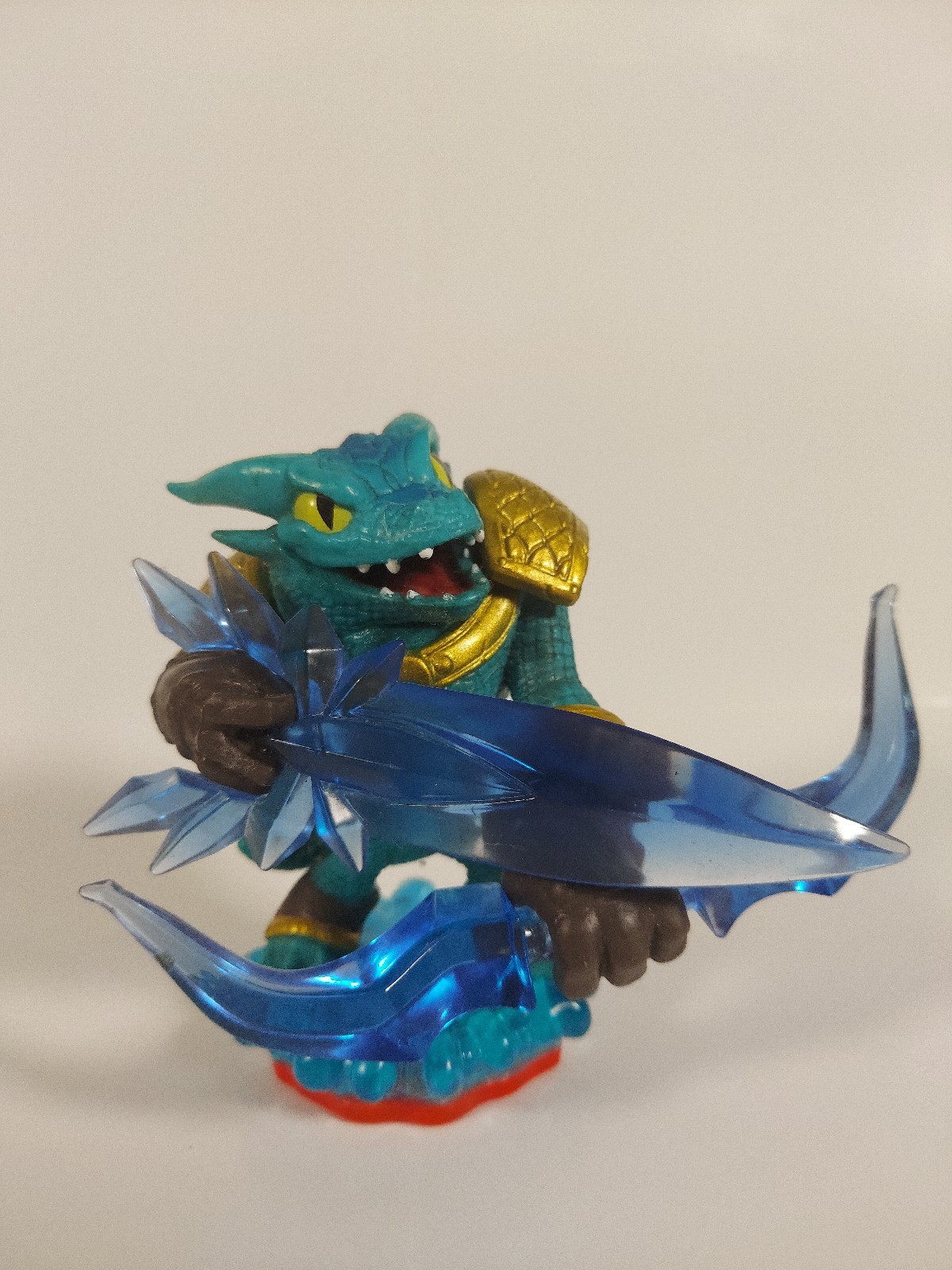 Skylanders Trap Team Figures ● Bushwhack • Food Fight • Snap Shot ● Activision