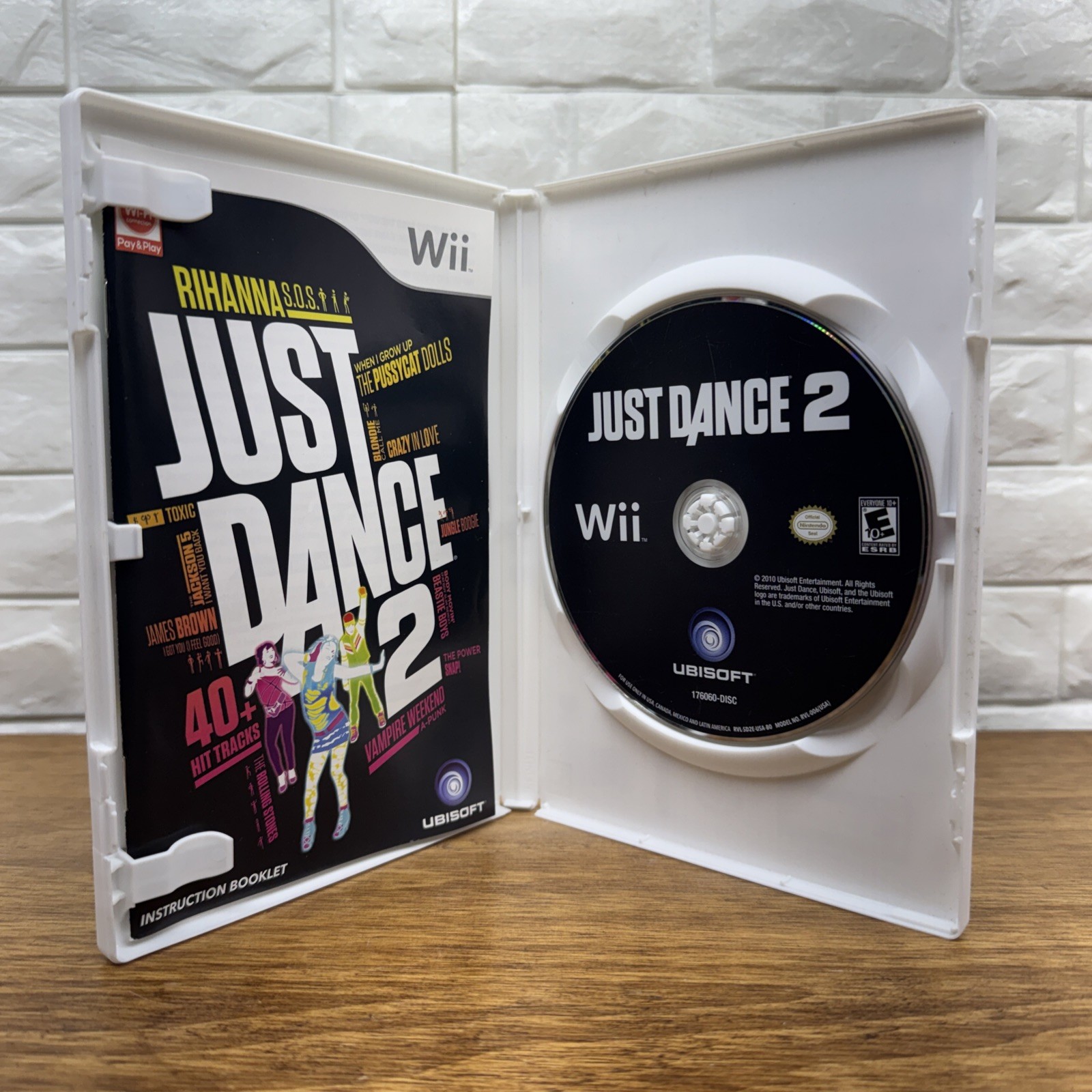 Just Dance 2 2015 Summer Party & Country Dance 2 Bundle (Nintendo Wii) CIB