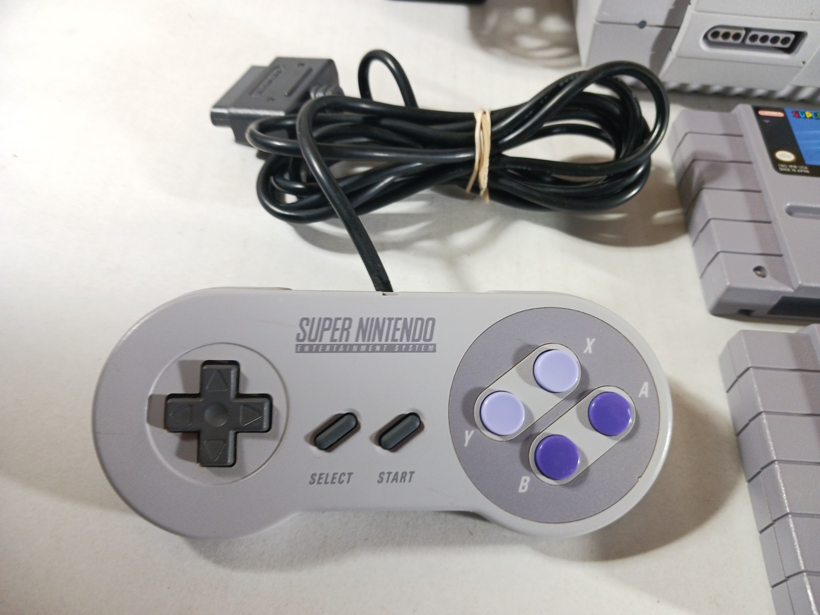 Super Nintendo Console Bundle OEM Near Mint Collection Zelda Mario 2 Controllers